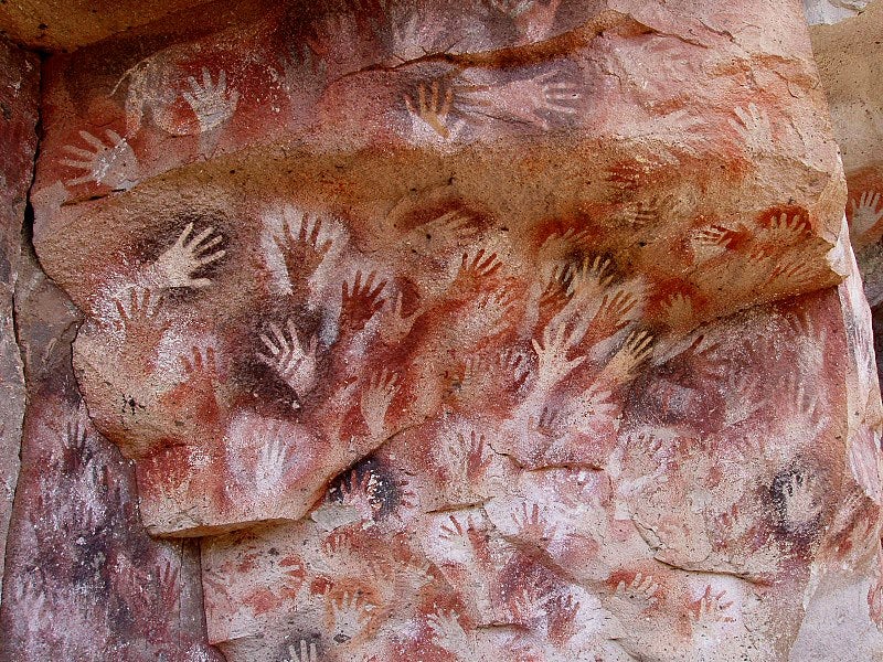 cueva de las manos cave paintings in argentina