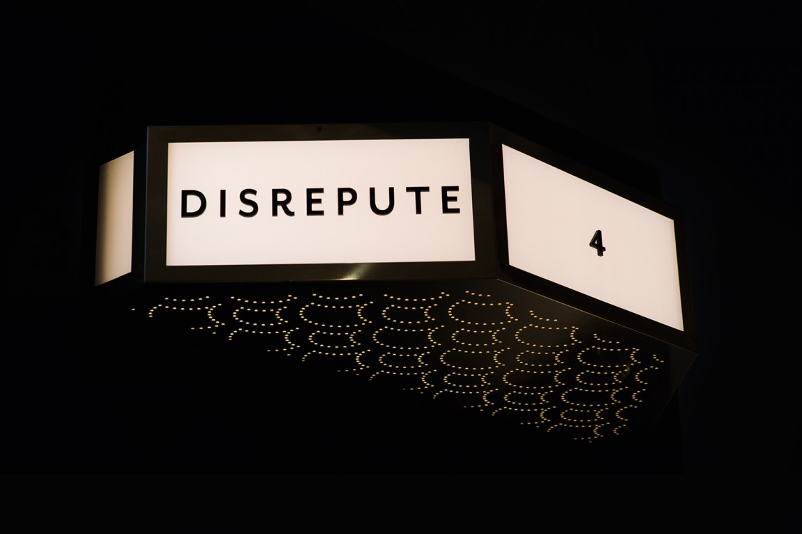 伦敦Disrepute会员酒吧品牌vi设计，导视设计