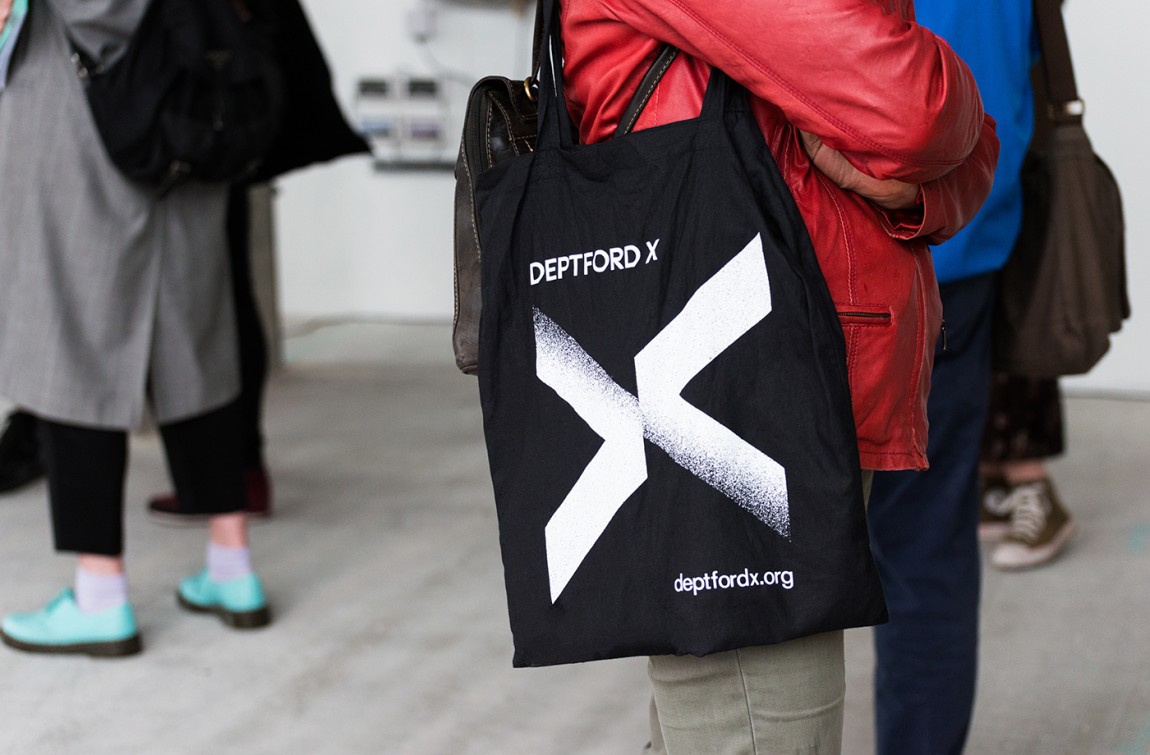 Deptford X品牌形象定位设计，手提袋设计