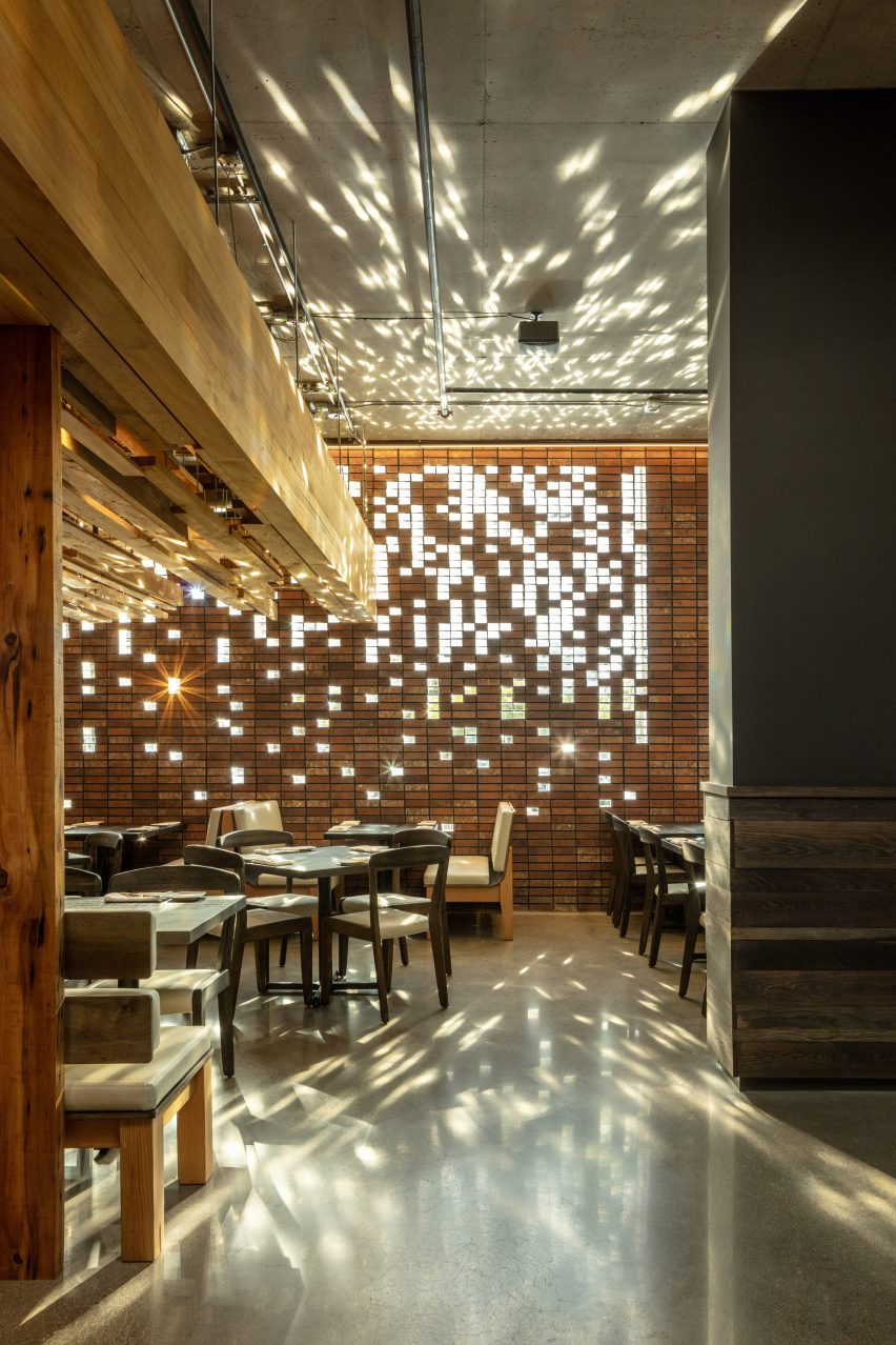 日本绿色概念主题餐厅设计，舒适惬意，与众不同
