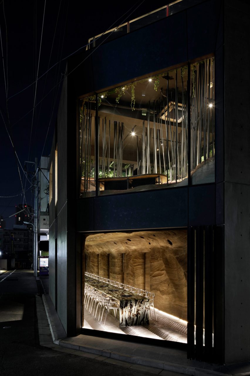 东京餐厅创意空间设计，营造洞穴般的世外桃源氛围