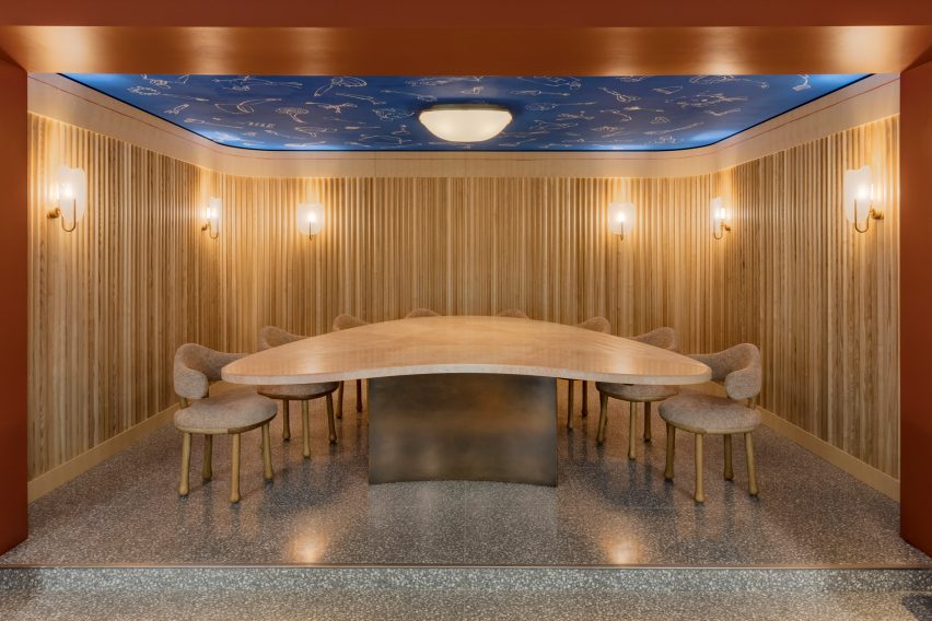 康诺特豪华酒店高端餐厅空间设计，注重生活方式和用餐体验