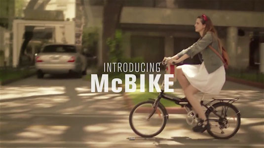 麦当劳为自行车人群推出友好方便的外卖包装设计