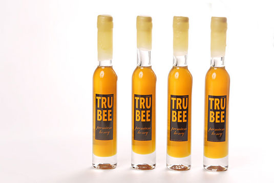 瓶装蜂蜜包装设计，用纯蜂蜡密封瓶盖