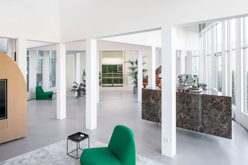 阿姆斯特丹Flowpolis地产公司办公室空间设计