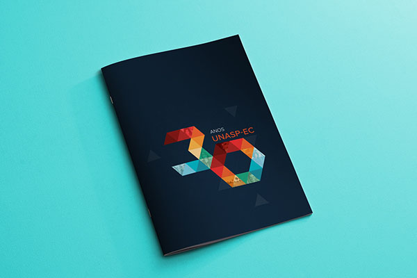 福田画册设计公司： 30周年纪念画册设计