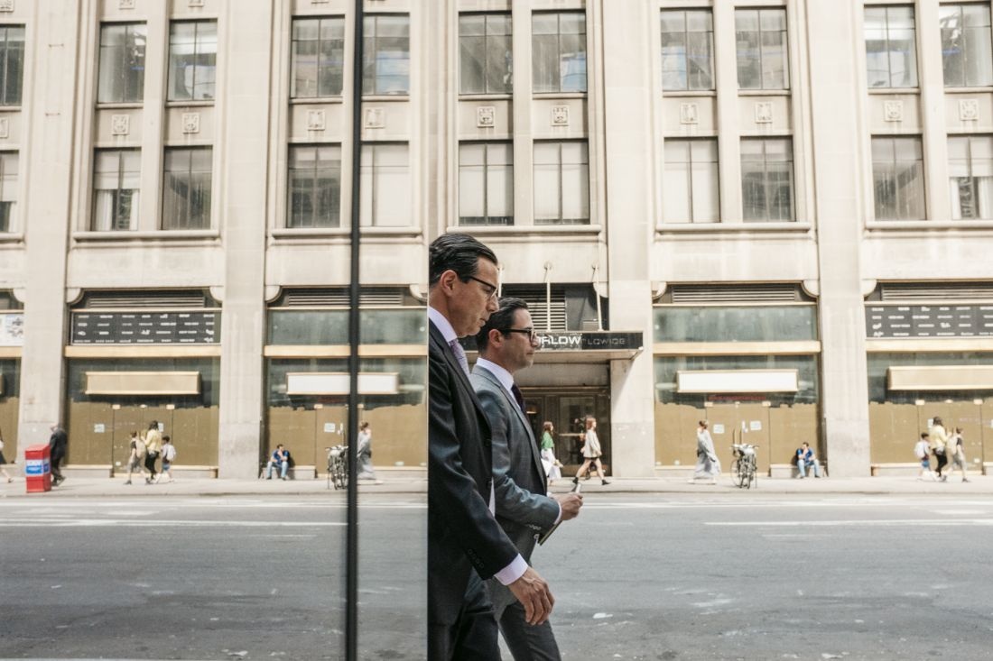 乔纳森·希格比拍摄的照片为纽约的街头生活带来了新曙光