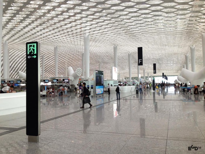 中国深圳国际机场T3航站楼环境指示系统设计