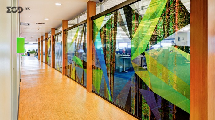 波兰Portland办公室空间环境图形设计