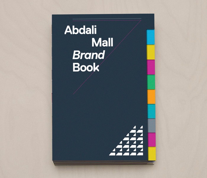 Abdali购物中心品牌形象及导视设计© Gensler London Graphic Team