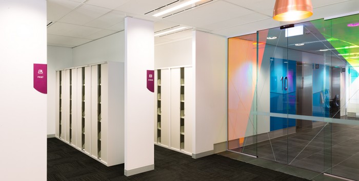 澳电讯公司悉尼总部环境图形设计©brandculture